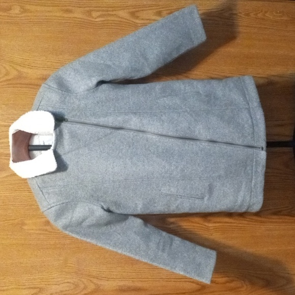 Old Navy Gray Winter Coat Size 8. Partial Wool Lining. - Picture 1 of 11